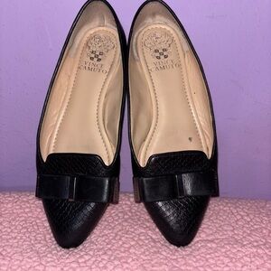 Vince Camuto Black Flats with Decorative Bow